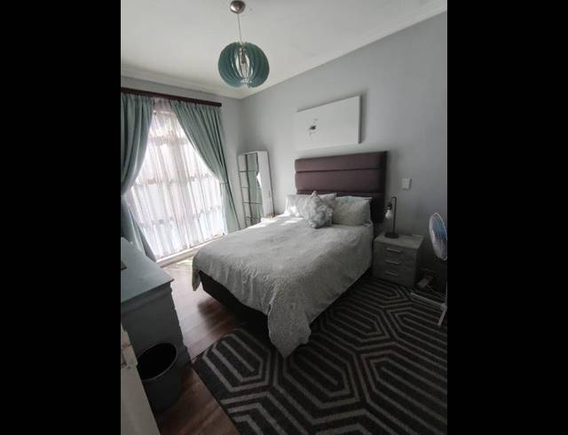 2 BEDROOM TOWNHOUSE TO LET IN CRAIGHALL
